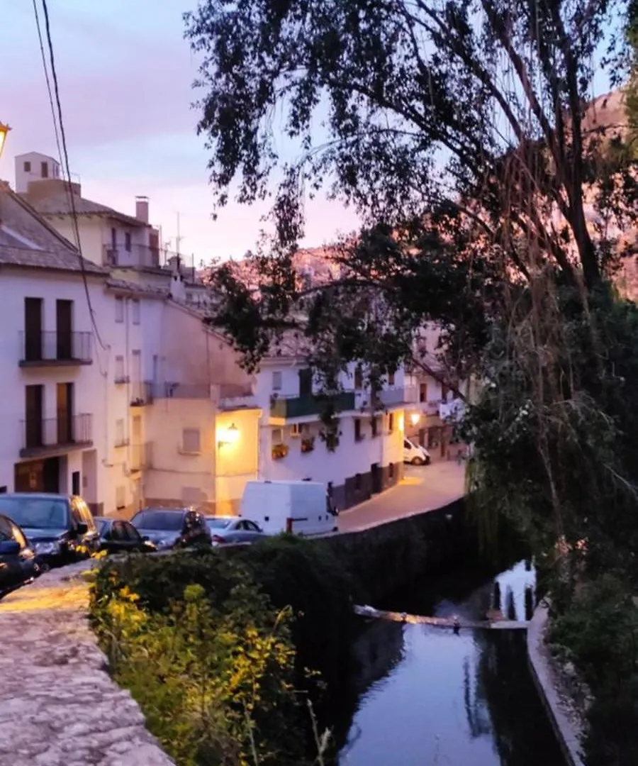 Lägenhet Alojamientos Puerta Del Parque Cazorla